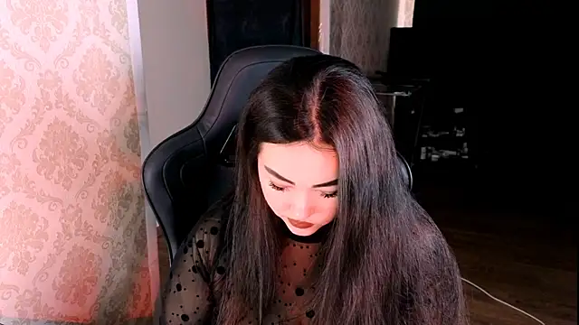 Emma Uilson online show from 07-03-26, 04:30