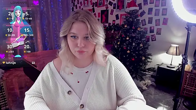 Snapshot of LouiseMous chatting on 12-13-25, 10:16 LouiseMous online show from 12-13-25, 10:16