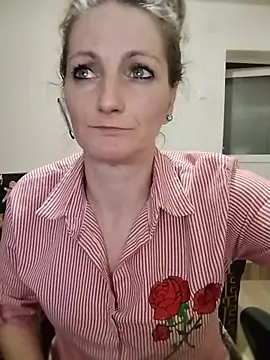 CrazyMaya39 online show from 04-14-26, 09:09