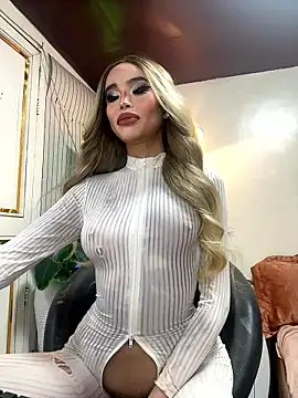  SandraHornball  online show from 01-09-26, 02:18