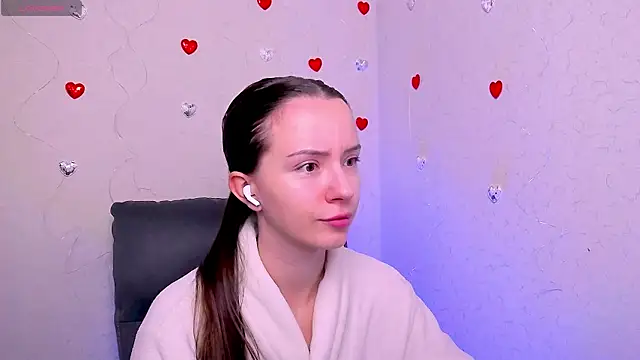 Snapshot of BellaVelure6767 chatting on 06-25-26, 02:20 BellaVelure6767 online show from 06-25-26, 02:20