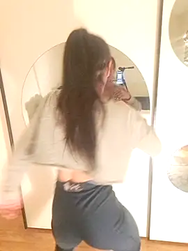 Snapshot of SPICY-KIKANI chatting on 11-19-25, 05:46 SPICY-KIKANI online show from 11-19-25, 05:46