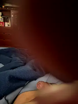 cris1122 online show from 11-21-25, 01:10