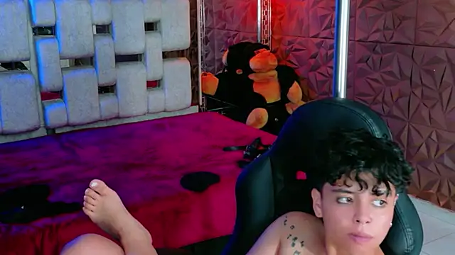 lunabustygirl online show from 02-12-26, 06:35