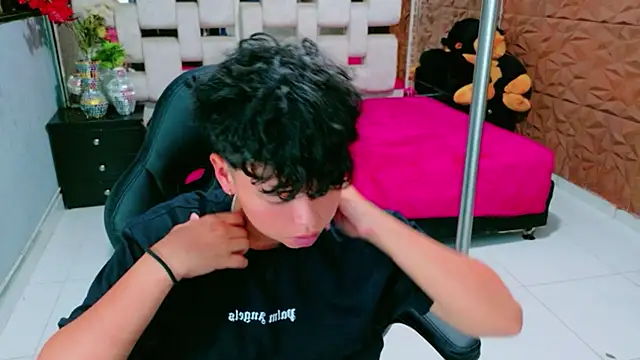 lunabustygirl online show from 02-08-26, 03:37