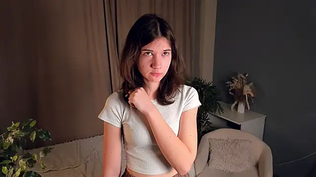 MarilynMun online show from 11-25-25, 02:23