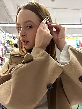 Snapshot of hani_obsessed chatting on 02-25-26, 11:32 hani obsessed online show from 02-25-26, 11:32