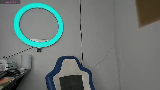 Hot play18 online show from 03-08-26, 10:35