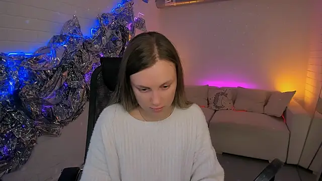 Snapshot of SandraLindsey chatting on 11-25-25, 09:42 SandraLindsey online show from 11-25-25, 09:42