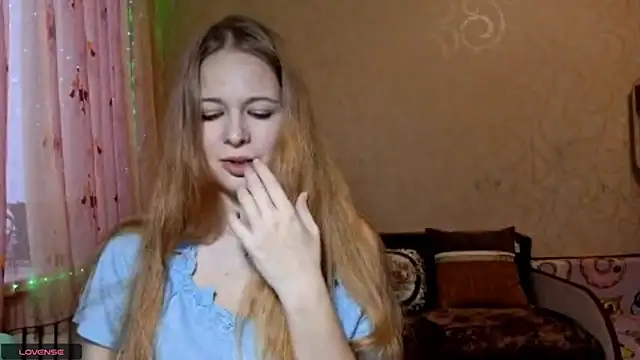 RomonaBustad online show from 11-28-25, 07:08