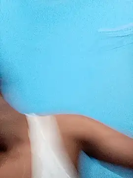 Snapshot of Ayetun008 chatting on 01-16-26, 01:15 Ayetun008 online show from 01-16-26, 01:15