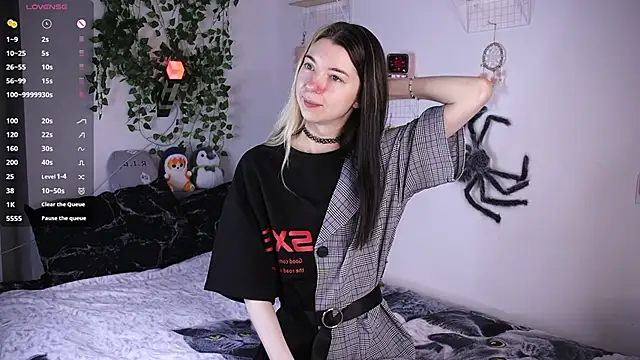 Emmie shy online show from 11-23-25, 02:49