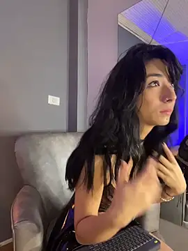 AmbarOishi   online show from 12-18-25, 01:48