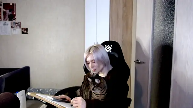 SophiaLur online show from 12-05-25, 03:54