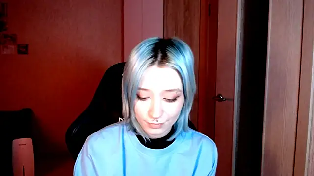 SophiaLur online show from 11-21-25, 03:55