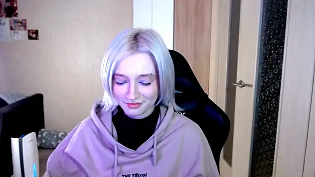 SophiaLur online show from 12-03-25, 04:39