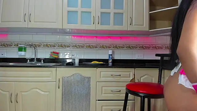 Samantha Bale online show from 11-27-25, 12:05