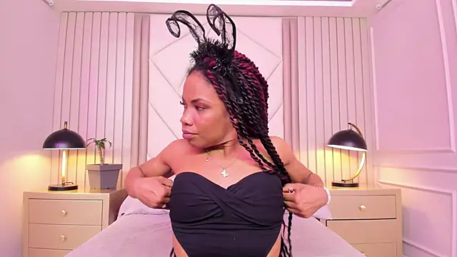 LailaDavidson online show from 01-17-26, 12:20