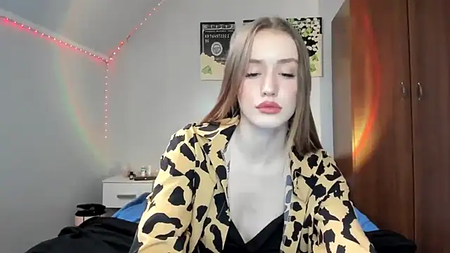 tinyglow online show from 01-14-26, 07:50