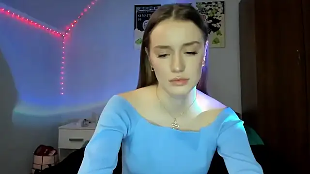 Snapshot of tinyglow chatting on 03-01-26, 09:04 tinyglow online show from 03-01-26, 09:04