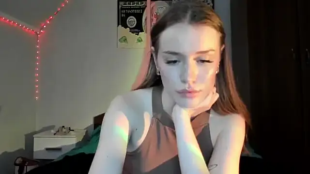 tinyglow online show from 03-27-26, 11:27