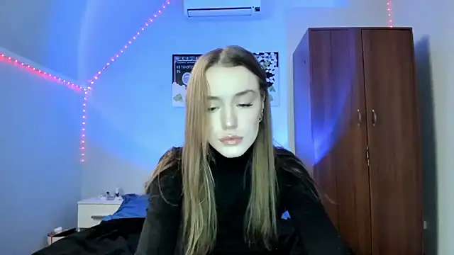 tinyglow online show from 12-15-25, 02:28