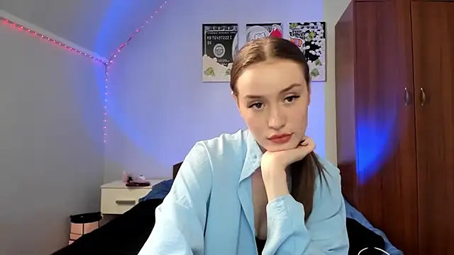 tinyglow online show from 01-07-26, 07:02