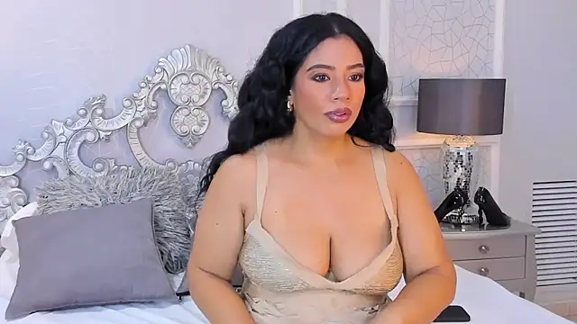 IvannaClaire online show from 11-28-25, 12:27