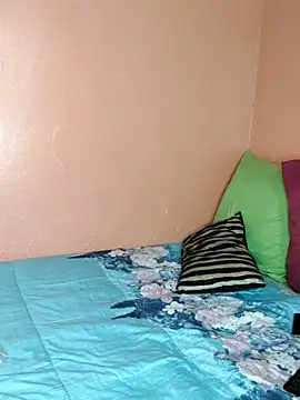 Snapshot of Naive618 chatting on 04-10-26, 11:34 Naive618 online show from 04-10-26, 11:34