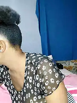 Snapshot of Naive618 chatting on 12-03-25, 10:31 Naive618 online show from 12-03-25, 10:31