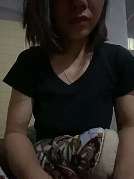 Snapshot of Trangbabylove chatting on 07-05-26, 10:38 Trangbabylove online show from 07-05-26, 10:38