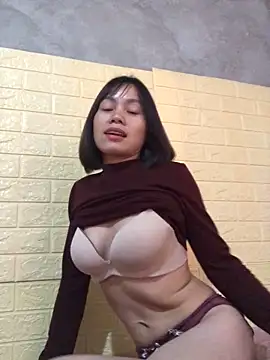 Trangbabylove online show from 03-17-26, 05:10