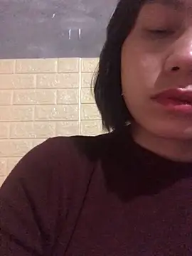 Trangbabylove online show from 03-17-26, 07:28