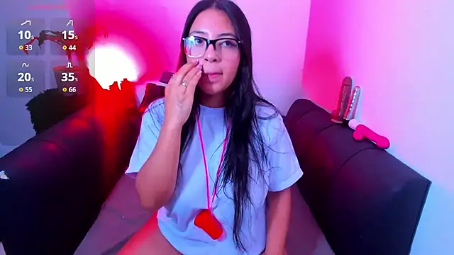 evelisse  online show from 01-10-26, 04:08