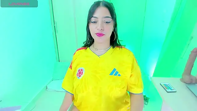 evelisse  online show from 06-14-26, 03:19