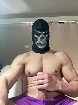 Luna MaskedMan online show from 04-05-26, 12:01