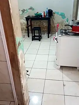 Snapshot of putinha__esthefany chatting on 11-18-25, 11:46 putinha esthefany online show from 11-18-25, 11:46