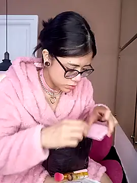 VelvetNovaa online show from 11-25-25, 12:27