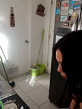 Yovitarica online show from 03-18-26, 01:46