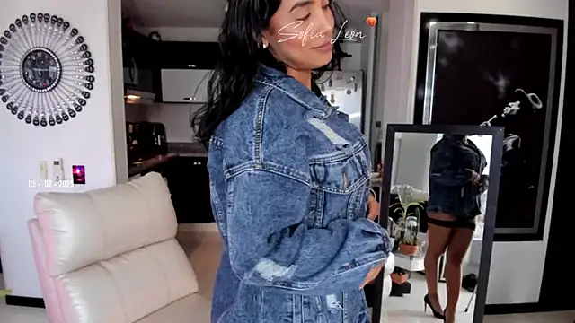 sofiasexhot online show from 02-05-25, 02:16