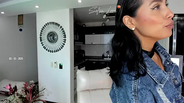 sofiasexhot online show from 03-03-25, 02:28