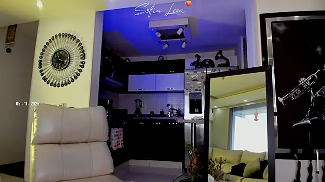 sofiasexhot online show from 11-05-25, 08:56