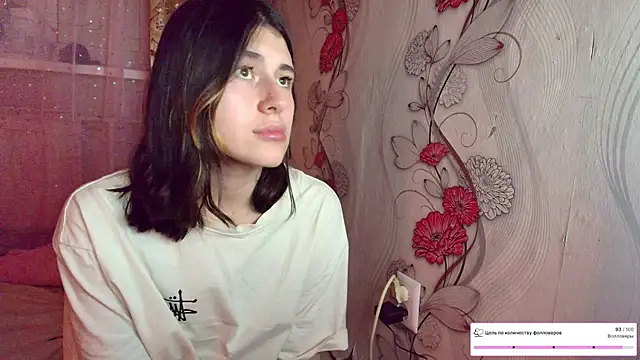 KristinaScott online show from 12-20-25, 04:32