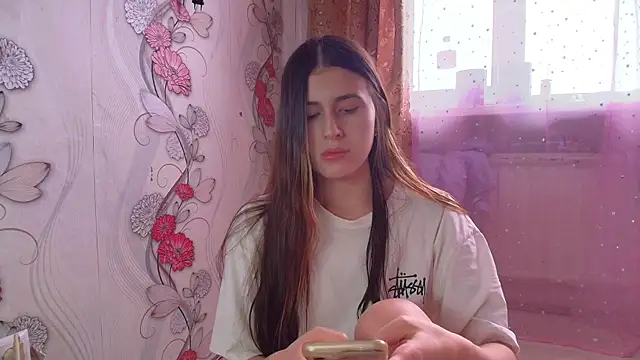 KristinaScott online show from 11-28-25, 11:21