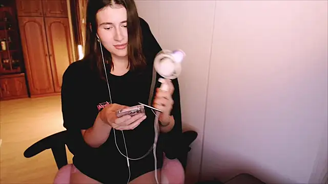 KristinaScott online show from 02-12-26, 03:56