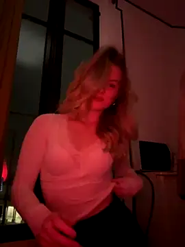 Snapshot of Josefinswe chatting on 11-14-25, 08:01 Josefinswe online show from 11-14-25, 08:01