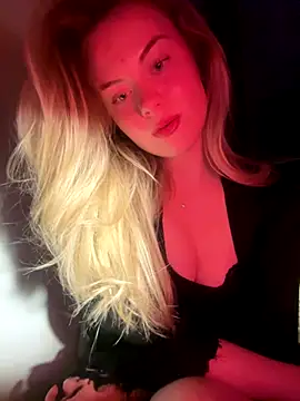 Josefinswe online show from 11-25-25, 09:26