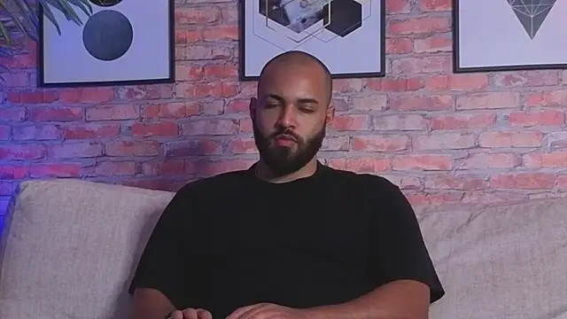 Chris Varden online show from 04-15-26, 07:40