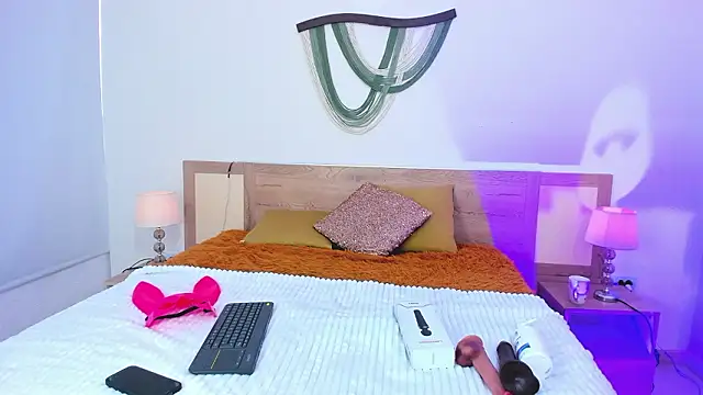 Snapshot of Emily_Frostt chatting on 02-27-26, 12:27 Emily Frostt online show from 02-27-26, 12:27