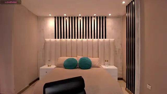 Snapshot of AmberFox1 chatting on 01-12-26, 10:55 AmberFox1 online show from 01-12-26, 10:55